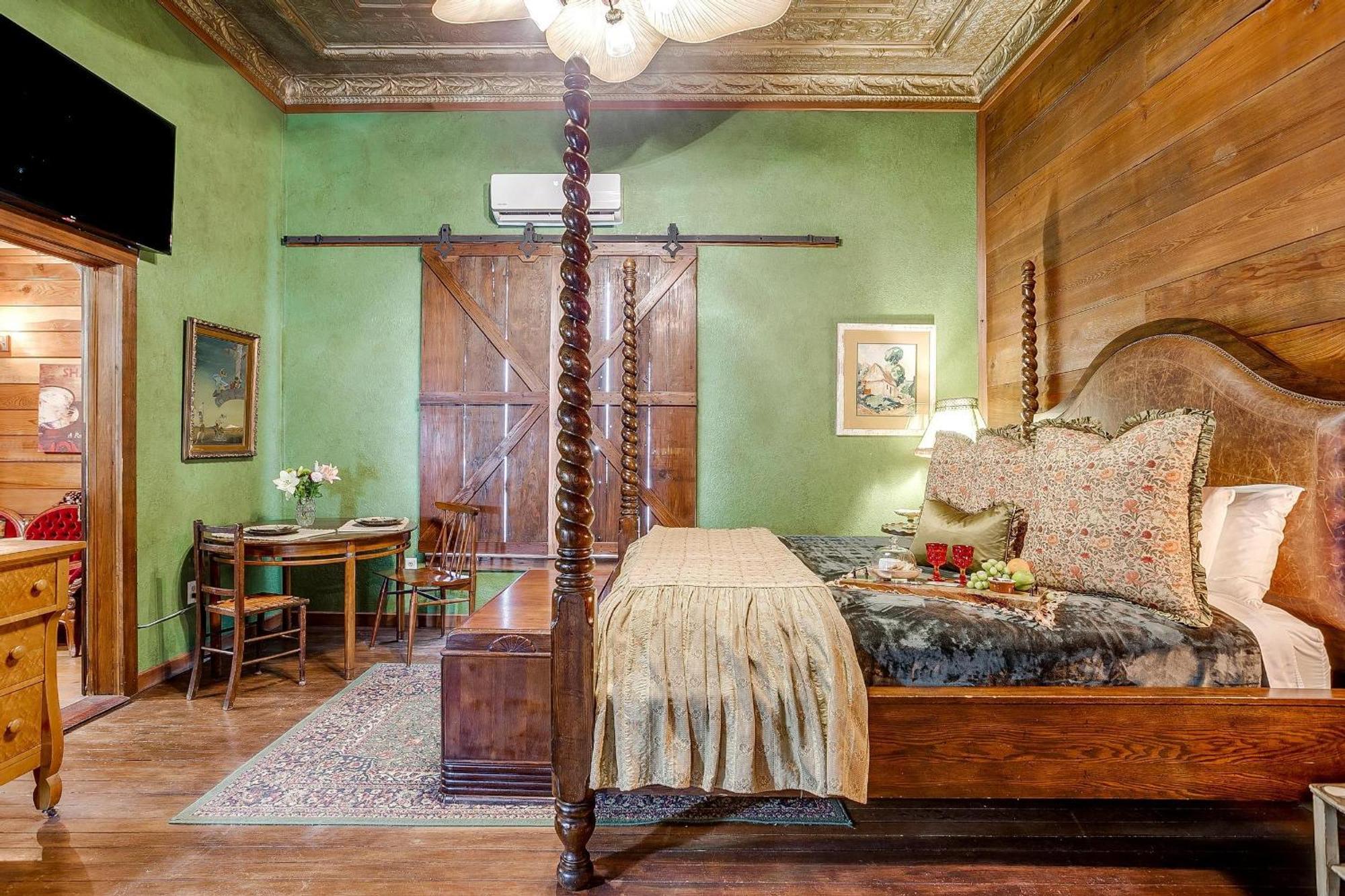 The Gallery House Boutique Hotel Stephenville Exteriér fotografie