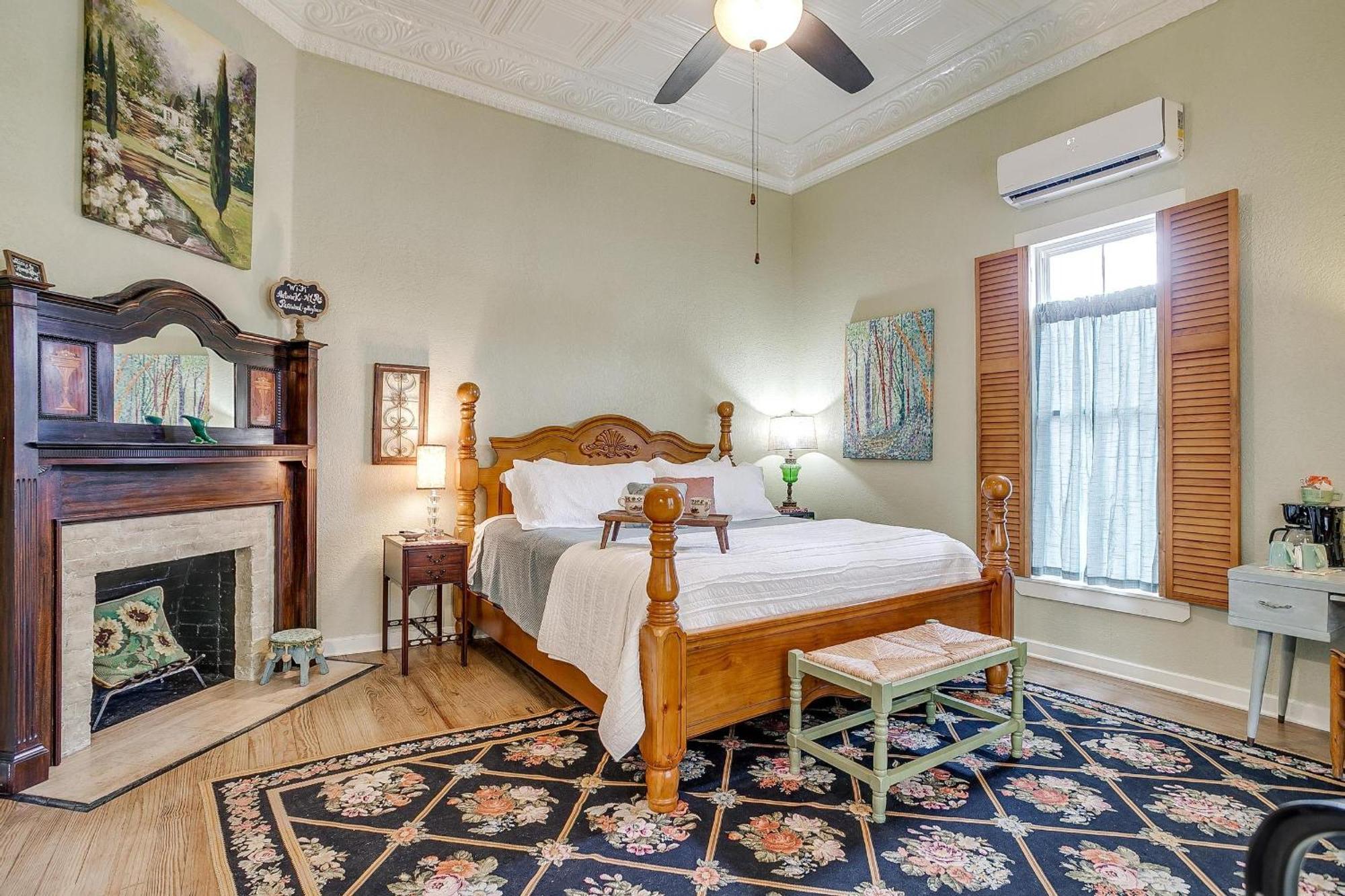 The Gallery House Boutique Hotel Stephenville Exteriér fotografie